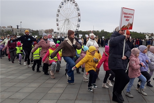 В детских садах города идет подготовка к ежегодному Параду дошколят в честь 80-летия Победы (1 корпус)