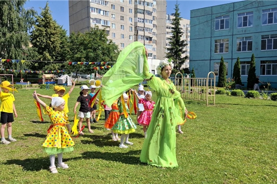 Летние забавы в рамках проекта "Творчество глазами детей"