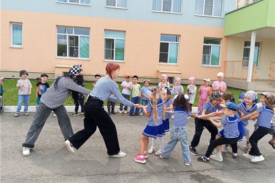 Утренняя морская зарядка "Школа юного моряка"!