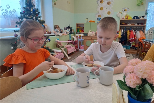 Куриный бульон с гренками