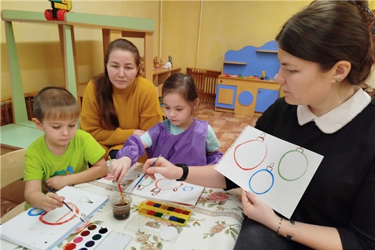 Итоговое занятие ДПУ Разноцветные ладошки"