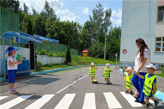 «Незнайка и светофор»
