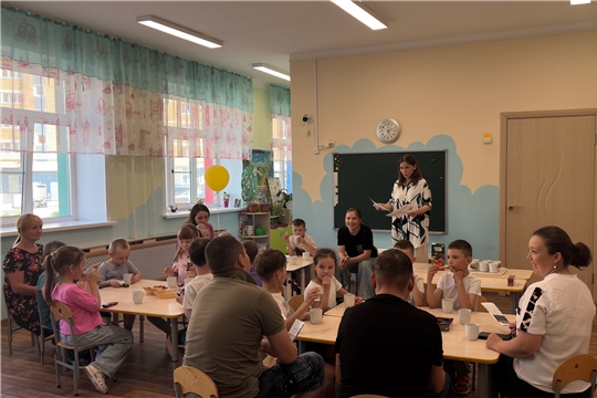 В подготовительной к школе группе «Волшебники» прошло итоговое родительское собрание. 