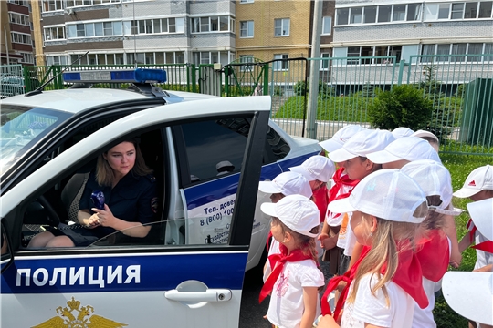 В детском саду прошла важная профилактическая встреча с инспектором 