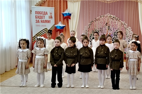 Вокалисты студии "Мелодия" поздравляют с Днём Победы