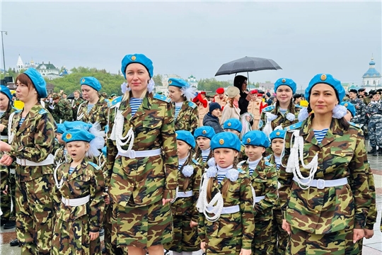 Парад дошколят и юнармейцев