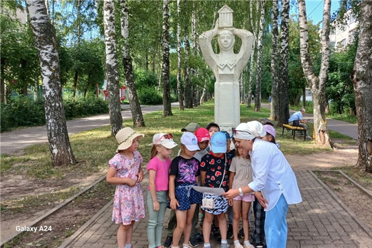 Аллея искусств