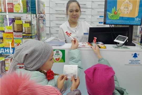 По родному краю с рюкзаком шагаю.