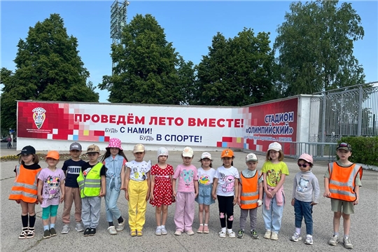 По родному краю с рюкзаком шагаю