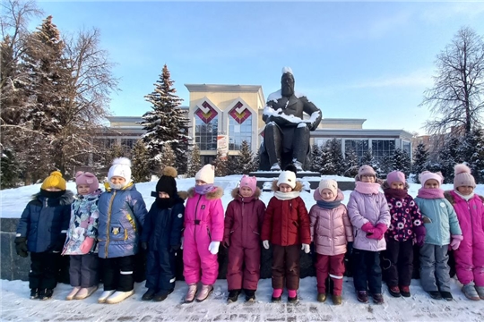 Экскурсия к памятнику чувашского просветителя Ивану Яковлевичу Яковлеву.