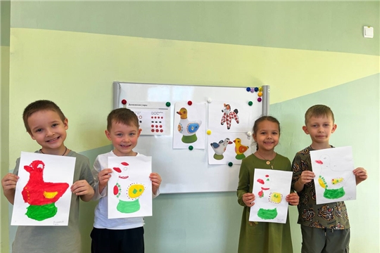 Яркие узоры слободы Дымково в руках наших мастеров!