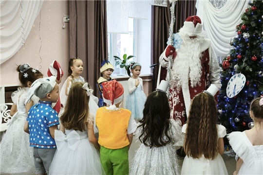 Продолжаются новогодние утренники! 
