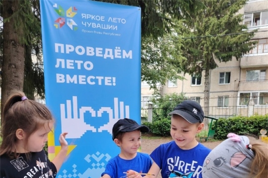 Корабли в детских ладошках