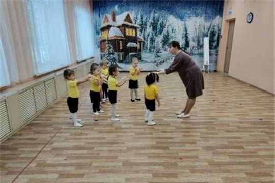 «Из жизни кружка: «Хрустальный башмачок»