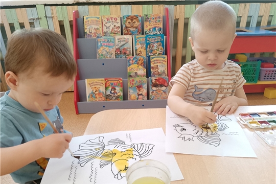 "Золотая рыбка" в гостях у малышей