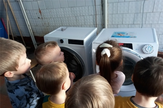 Кто стирает нам белье