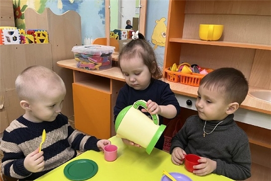 Малышам о правилах этикета за столом