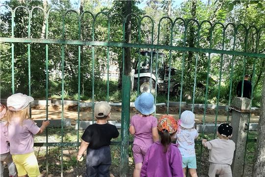 Наблюдение за трактором