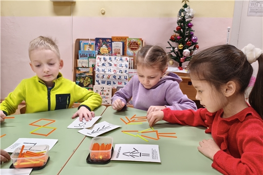 ДПУ.Кружок "Маленькие академики"