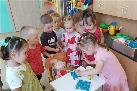 "Чаепитие кукол"