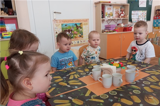 Пейте, дети, молоко! Будете здоровы!