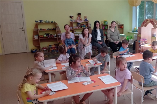 В детском саду проходят отчетные  занятия по допуслугам
