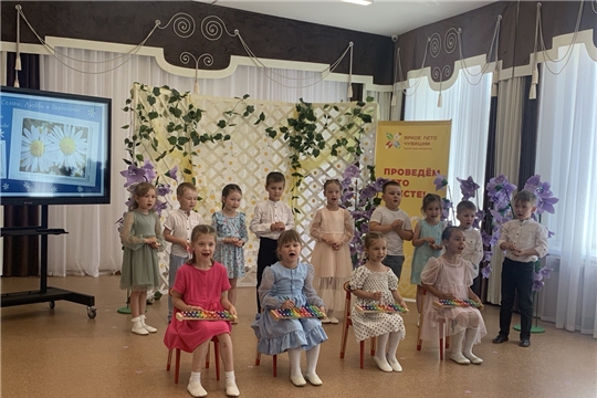 Праздничный концерт, посвященный "Дню семьи, любви и верности"