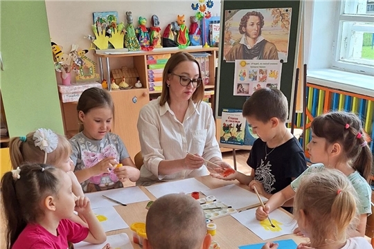 Рисование в технике отпечатка ладошкой "Сказочные герои из произведений  А.Пушкина".