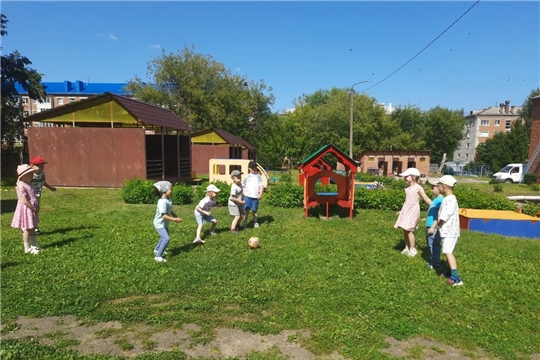 Подвижные игры на свежем воздухе.