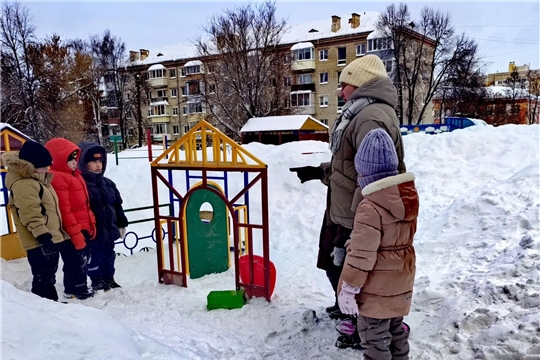 Ребята группы "Умка"  обсудили  правила поведения на прогулочном участке группы