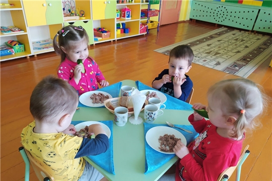 Свежие овощи в детском меню
