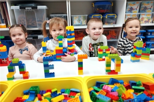 ДЕНЬ LEGO В ДЕТСКОМ САДУ: СТРОИМ БУДУЩЕЕ ИЗ КУБИКОВ