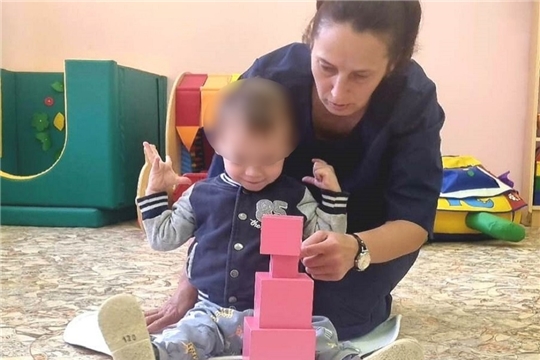 Занятия с монтессори-педагогом