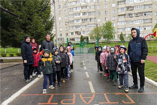 Встречаем праздник Первомай