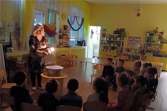С детьми проведена беседа "Осторожно с бенгальским огнем"