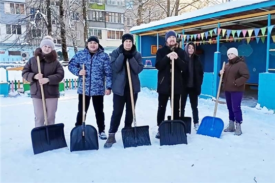 Благодарность нашим родителям за помощь в убоке снега