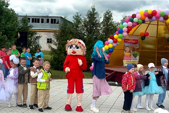 Театрализованное представление «Дед Мороз и лето»