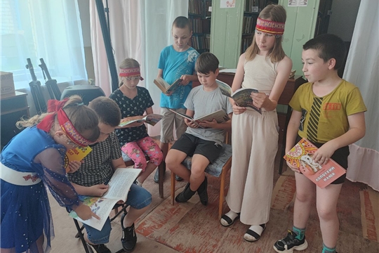 Познавательный час к Единому дню чувашской книги в Кугеевской сельской библиотеке