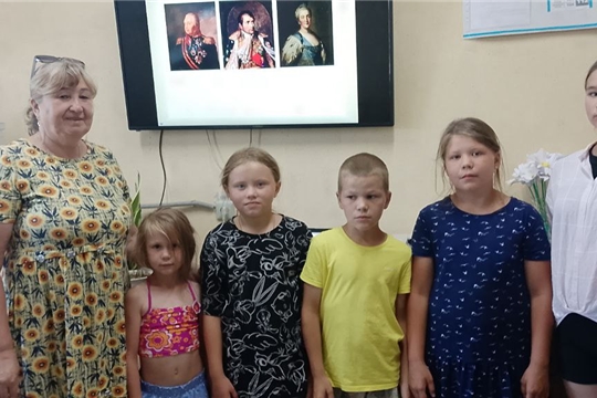 В Малокамаевской сельской библиотеке провели познавательный час «Страницы истории России»
