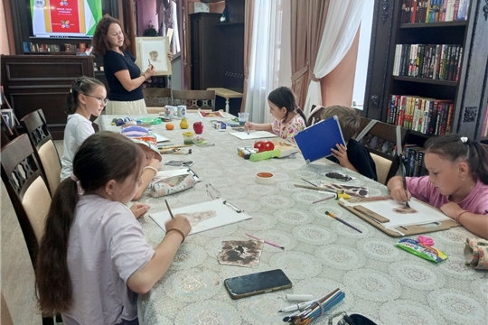 Летняя школа живописи в Центральной районной библиотеке