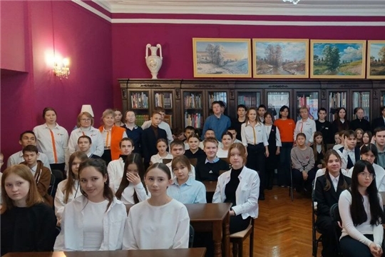 Образовательное воскресенье в библиотеке: искали знатоков права, слушали Фета и играли в Эшпая!