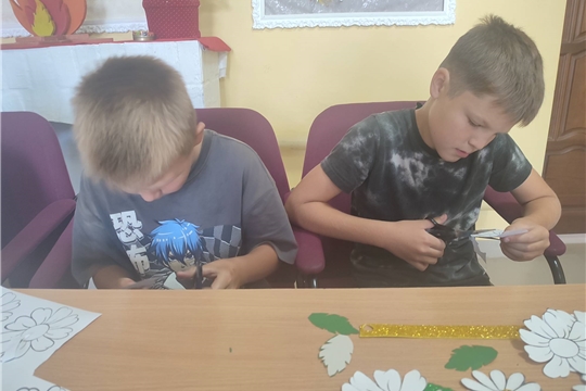 «Ромашка- символ праздника» в Большешигаевском ЦСДК