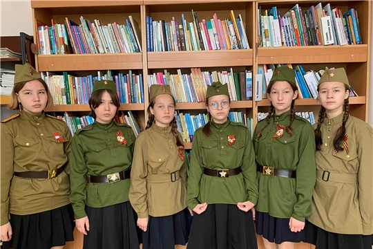 Час патриотизма «Победный май! Великий май!» в Большеатменской сельской библиотеке