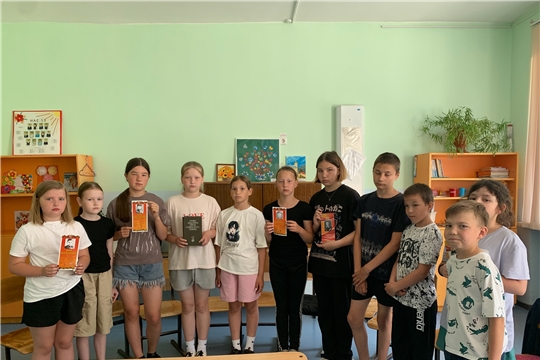 Патриотический час "Наши земляки-герои Великой Отечественной" в Большеатменской сельской библиотеке