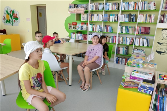 Громкие чтения «По любимым страницам детской литературы» в зале «Сила семьи» 