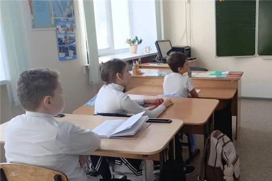 Урок мужества «Блокадный Ленинград» в Староатайской сельской библиотеке 