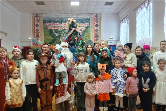 В Черепановском СДК проведен новогодний праздник "В гостях у ёлки"