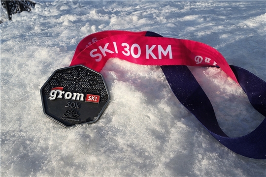 Личный пример в спорте: аналитик Ситуационного центра стартовала на Grom Ski