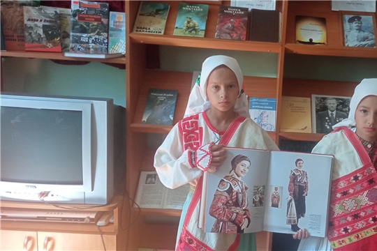  Фото прогулка «Села родного уголки» в рамках программы «Пушкинская карта» (Трёхизб-Шемуршинская с/б)