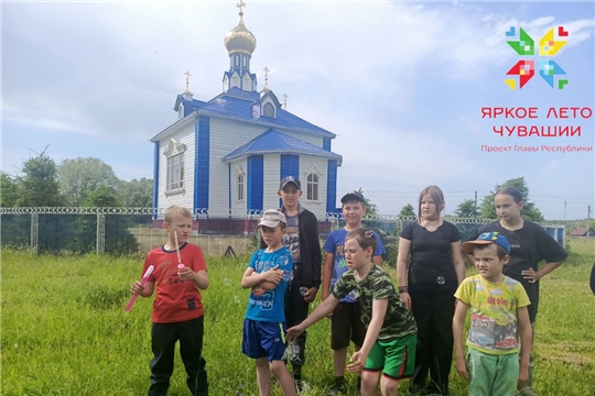 Первый день лета уже много лет совпадает с красивым праздником - Международным Днём защиты детей.
